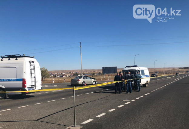 В Актобе перевернулся автобус со школьниками, фото-2 В Актобе перевернулся автобус со школьниками, фото-2