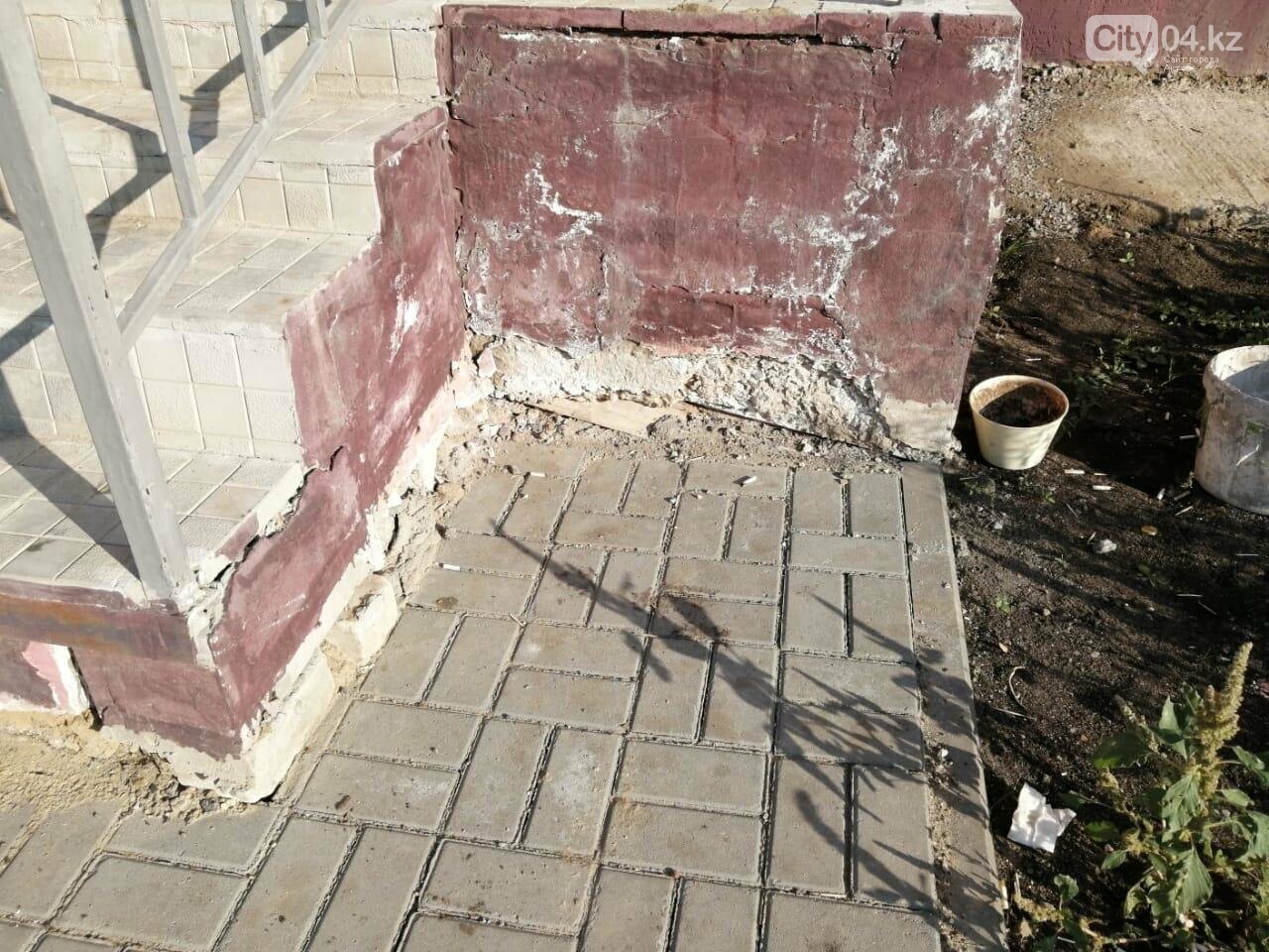 Жильцы дома по программе "Нурлы жол" в Актобе ищут управу н..., фото-2 Жильцы дома по программе "Нурлы жол" в Актобе ищут управу на строителей , фото-2