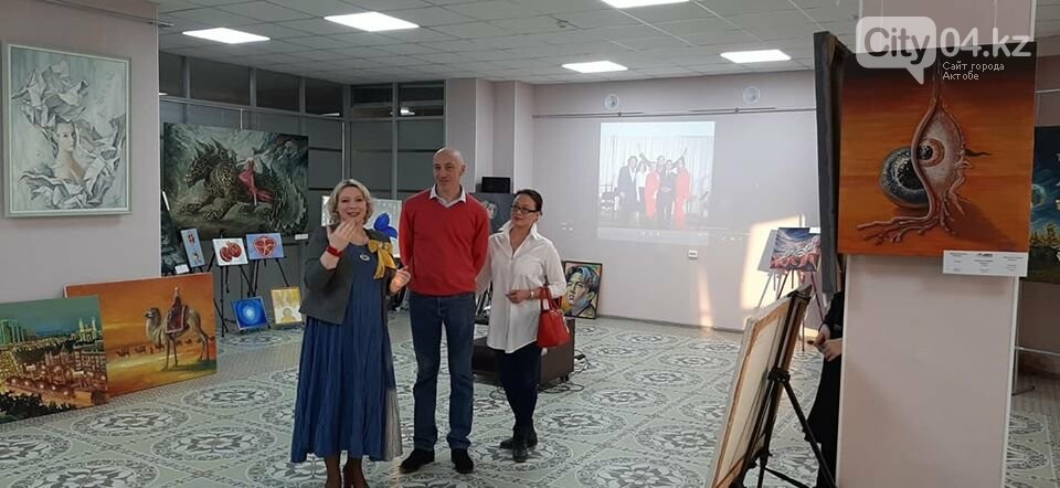 В галерее ArtLab чествовали юных художников, фото-3 В галерее ArtLab чествовали юных художников, фото-3