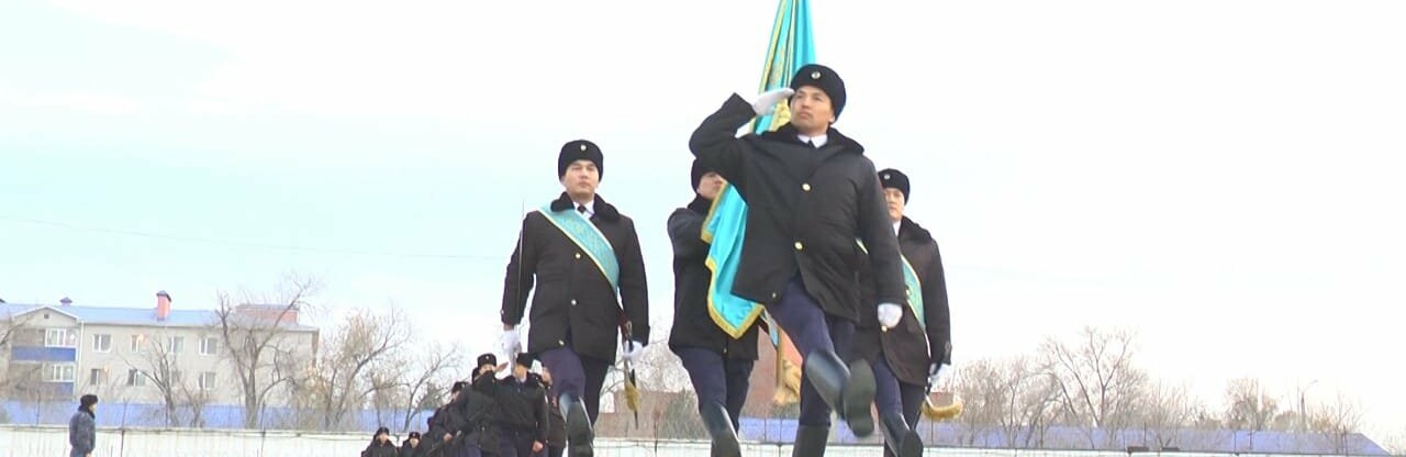 Ақтөбелік полицейлер қысқы киім үлгісіне көшуде Ақтөбелік полицейлер қысқы киім үлгісіне көшуде, Сагимбаева Баян